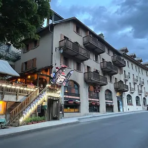 https://hotel-des-alpes-skiers-lodge.fr-provencehotel.com