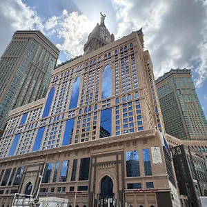 Al Safwah Third Tower 3 فندق